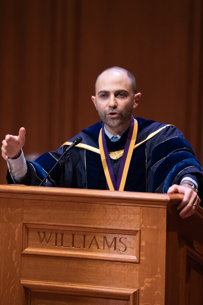 Picture showing Dr Kaplan and his Bicentennial Medal.